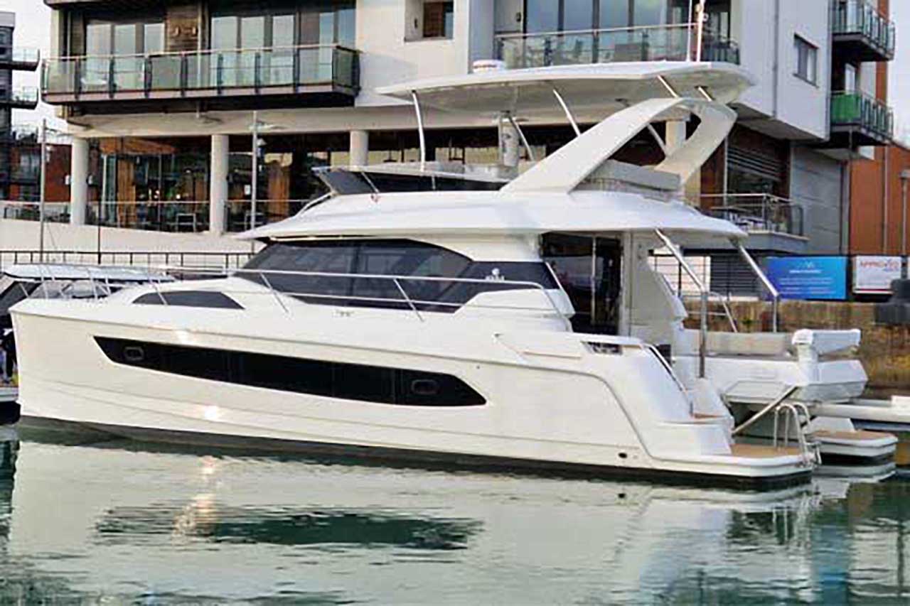 2024 Aquila 44 Yacht
