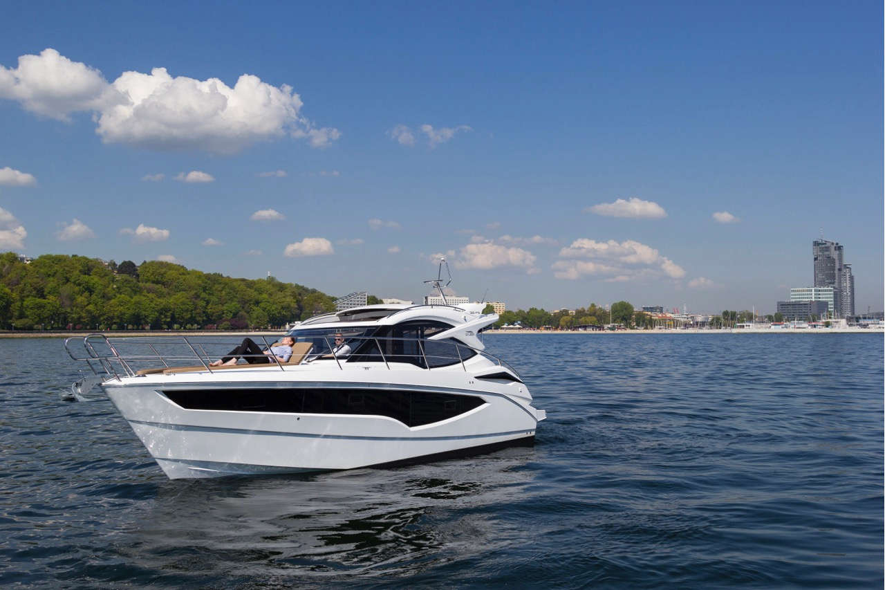 Galeon 365 HTS External image 16