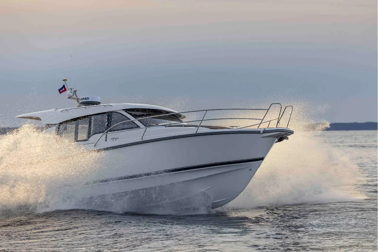 Nimbus 365 Coupe External image 11