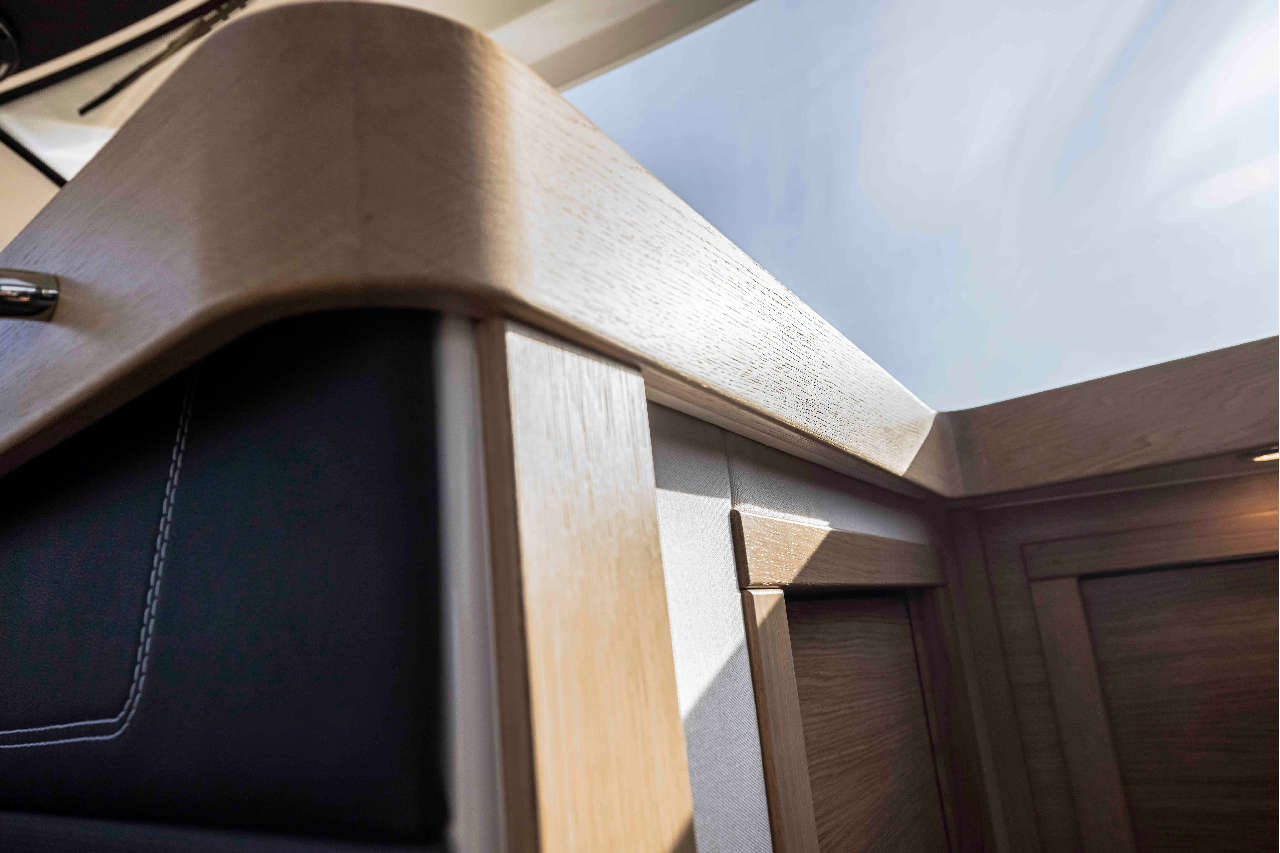 Nimbus 365 Coupe Interior image 8