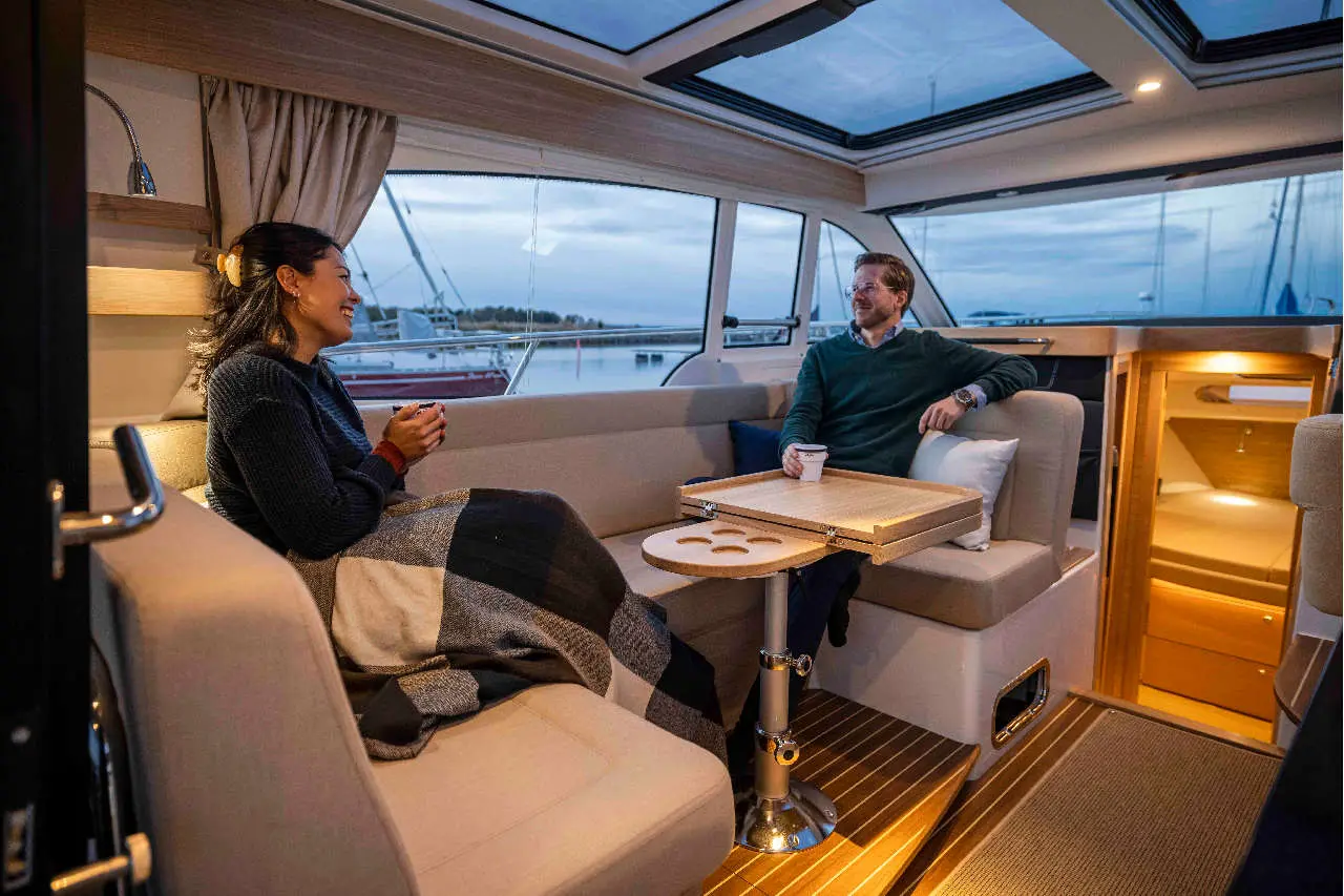 Nimbus 365 Coupe Lifestyle image 9