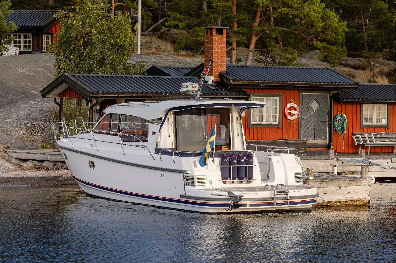 Nimbus 365 Coupe Lifestyle image 14