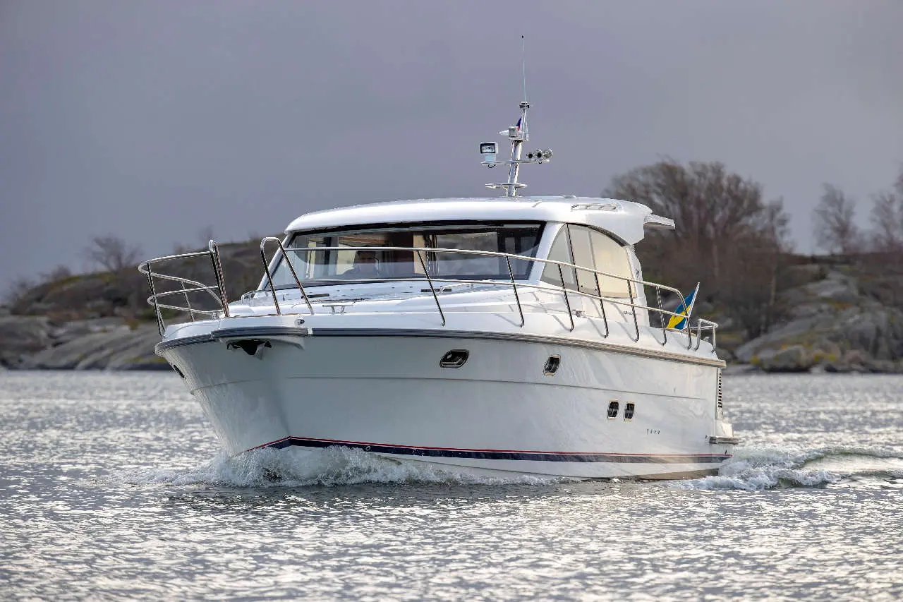 Nimbus 405 Coupe External image 4