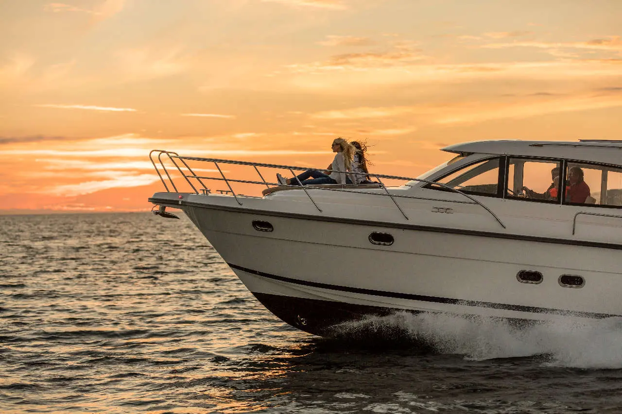 Nimbus 405 Coupe Lifestyle image 4