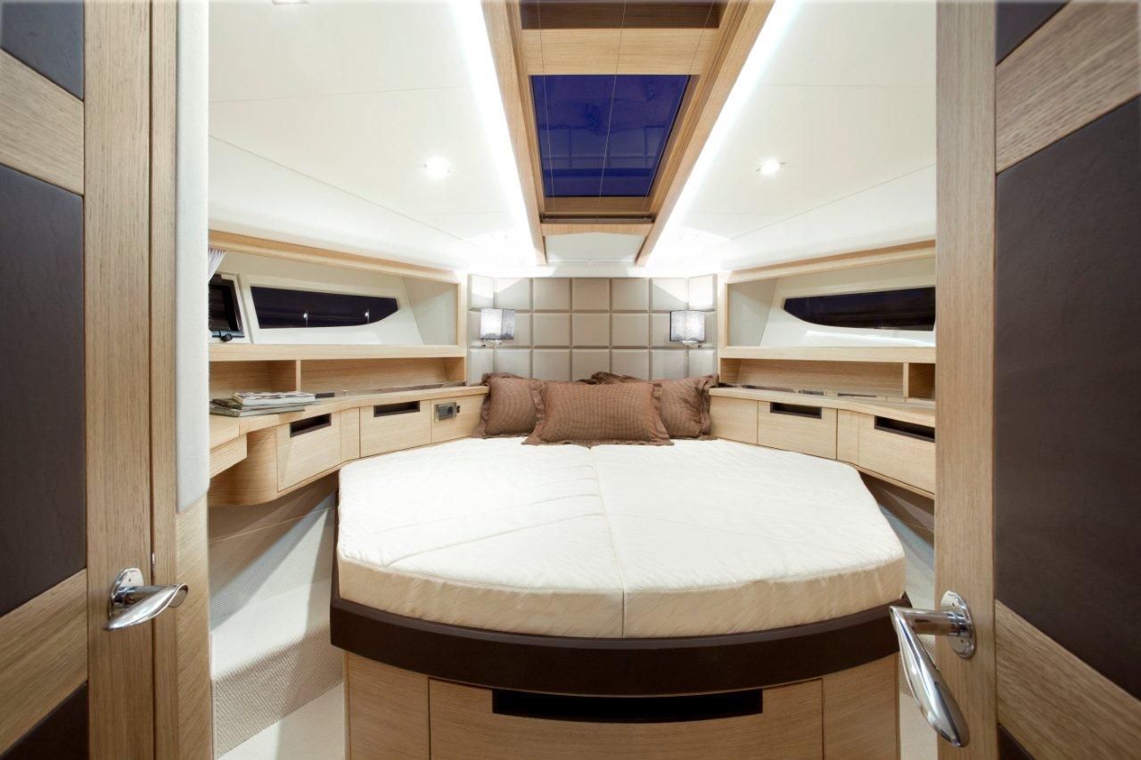 Galeon 420 FLY Internal image 16