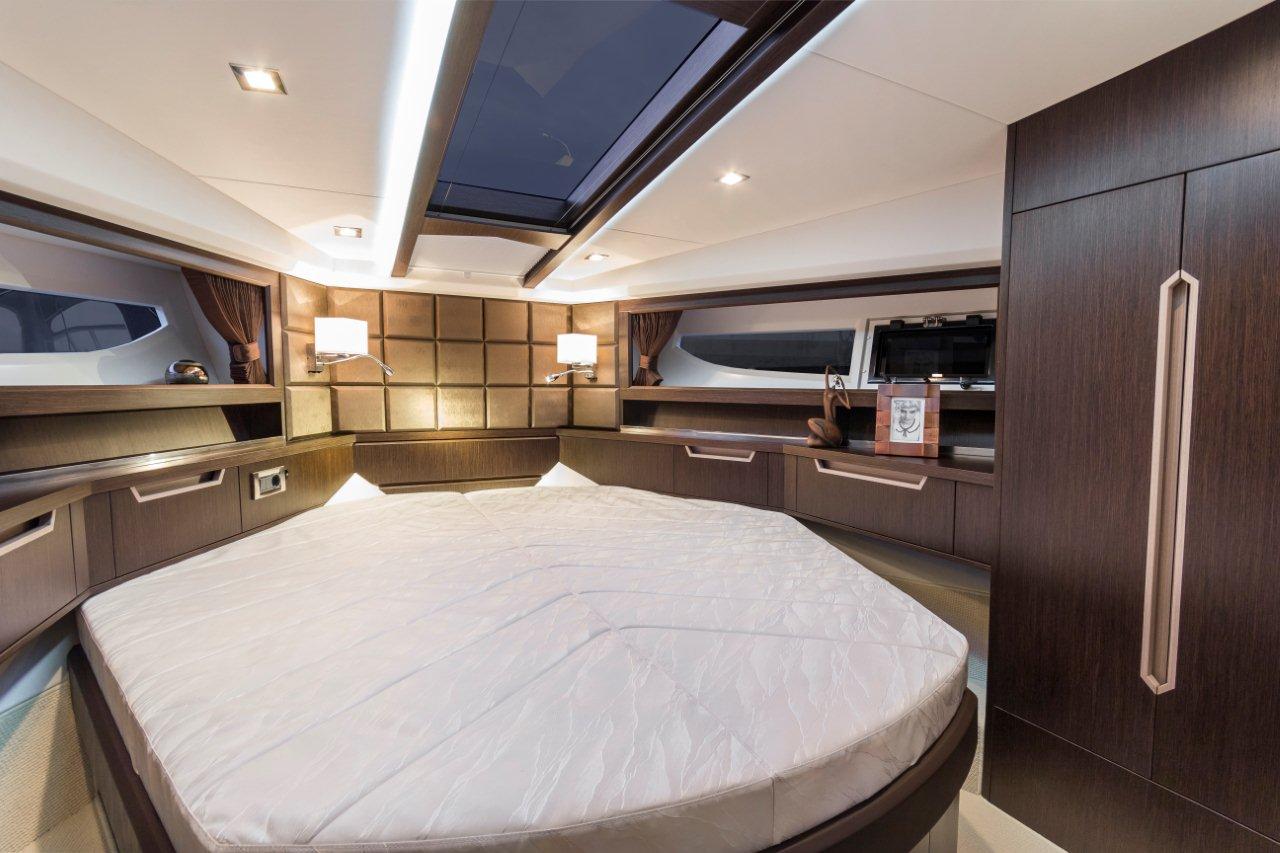 Galeon 420 FLY Internal image 7