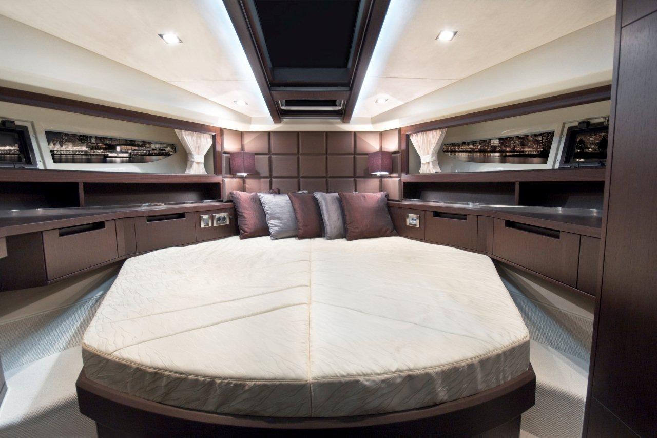 Galeon 430 HTC Internal image 17