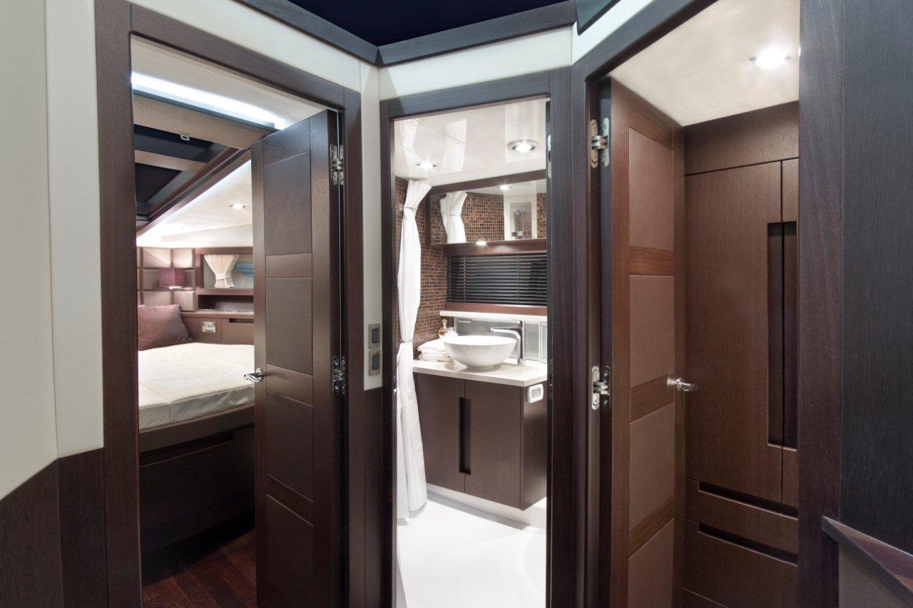 Galeon 430 HTC Internal image 23
