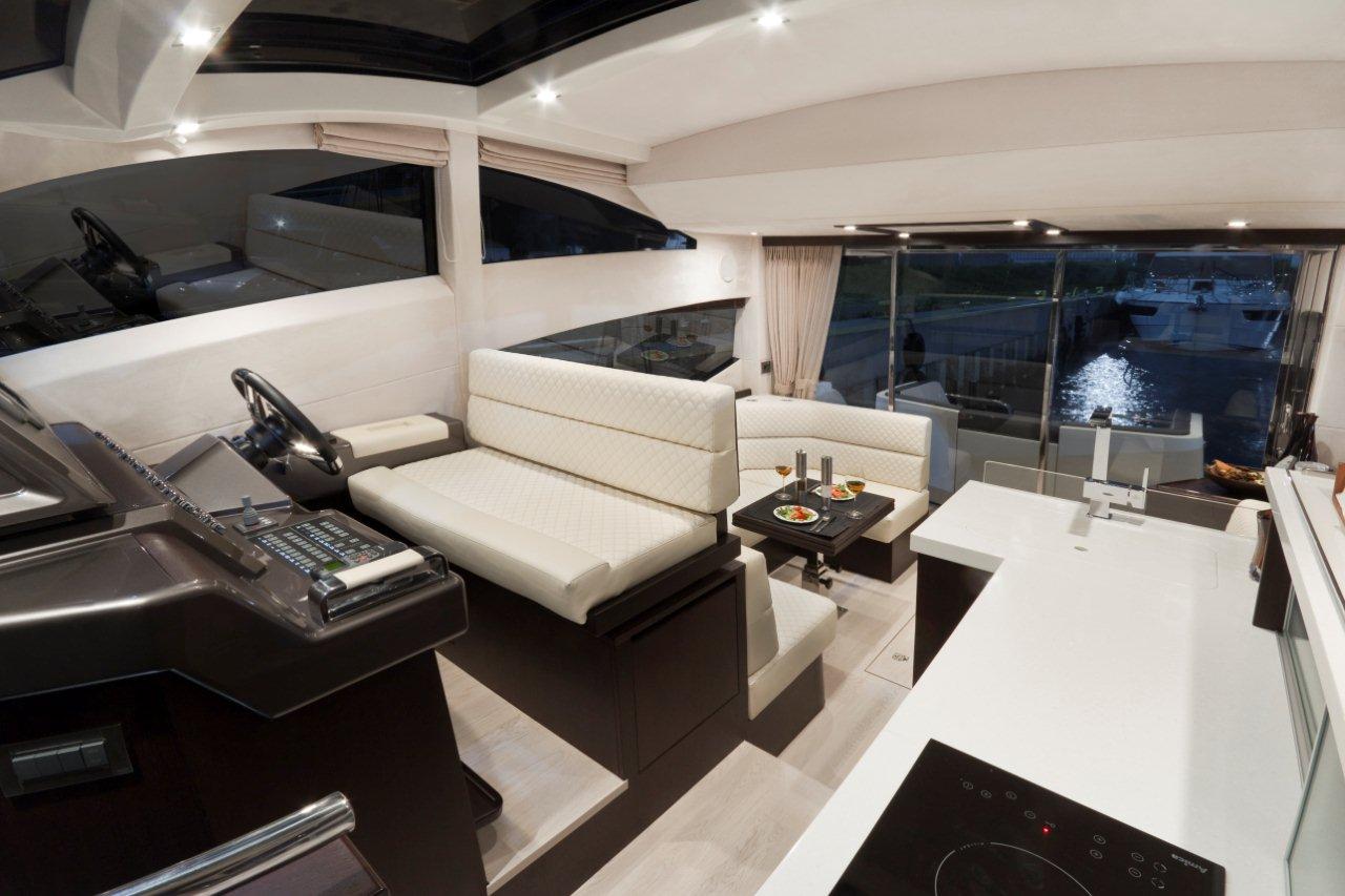 Galeon 430 SKY Internal image 5
