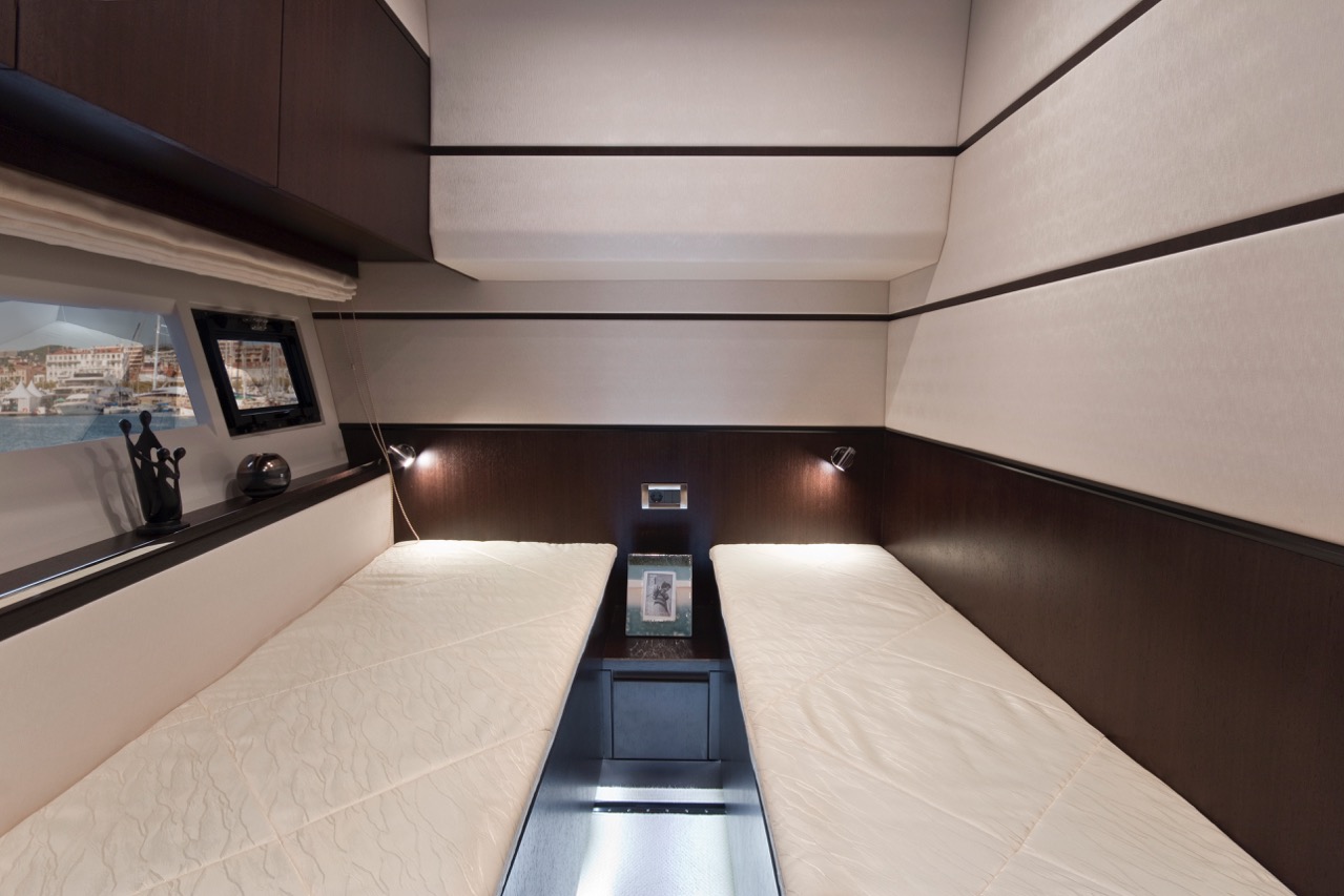 Galeon 550 FLY Internal image 54
