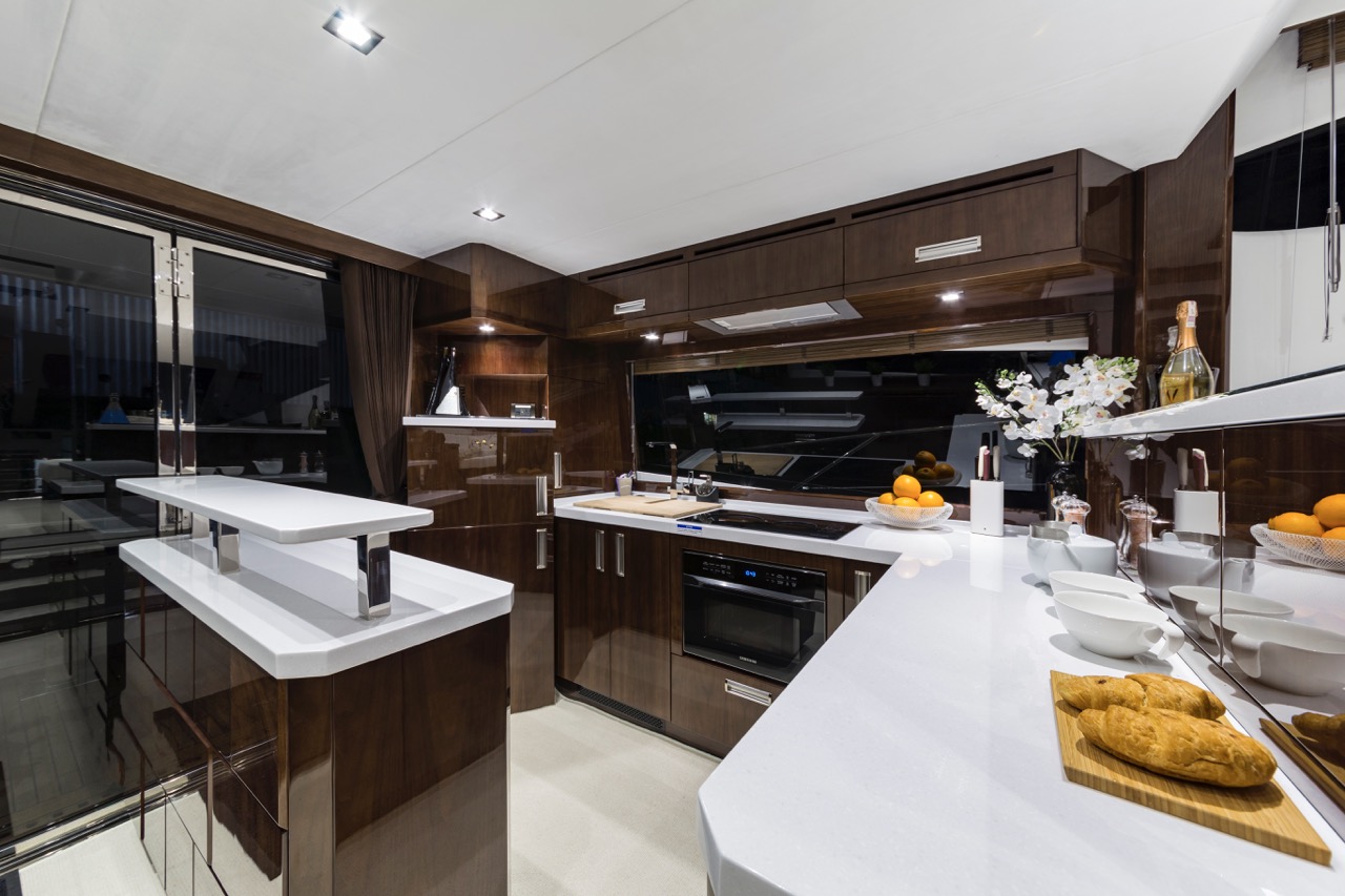 Galeon 550 FLY Internal image 58