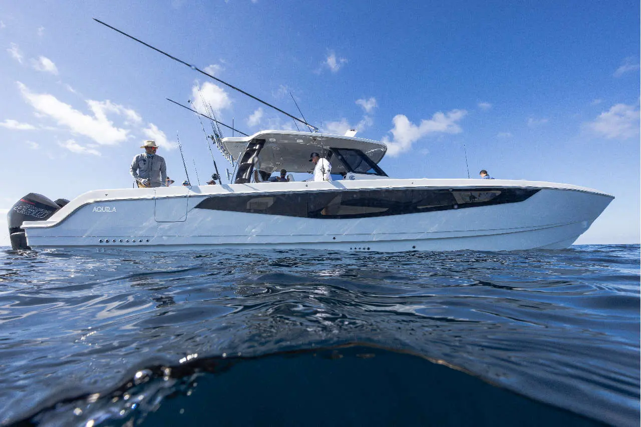 Aquila 47 Molokai