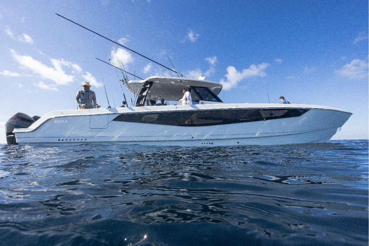 Aquila 47 Molokai External image 4