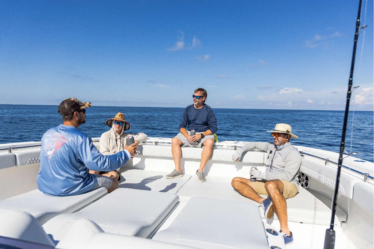 Aquila 47 Molokai External image 13