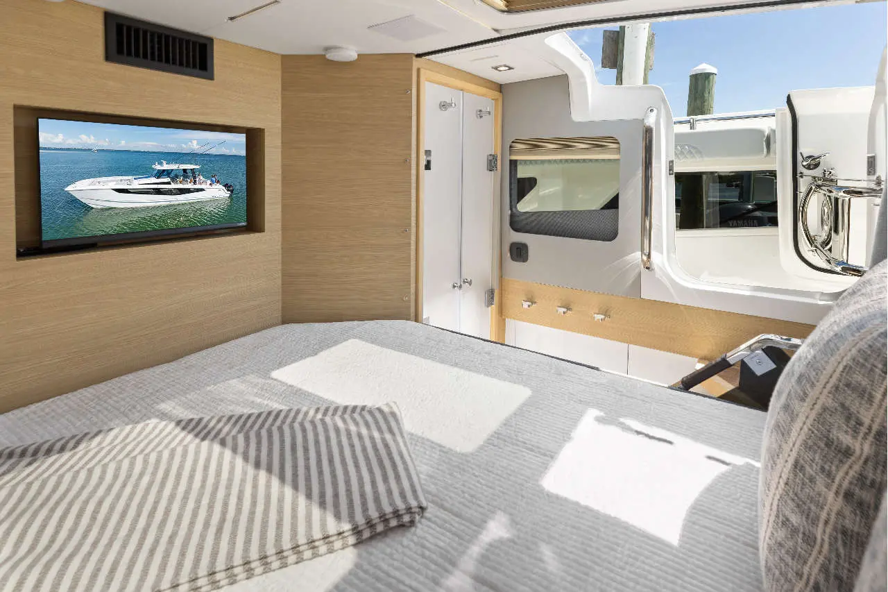 Aquila 47 Molokai Features image 10
