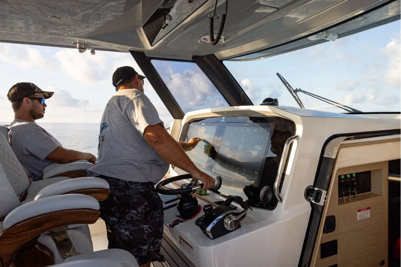 Aquila 47 Molokai Lifestyle image 7