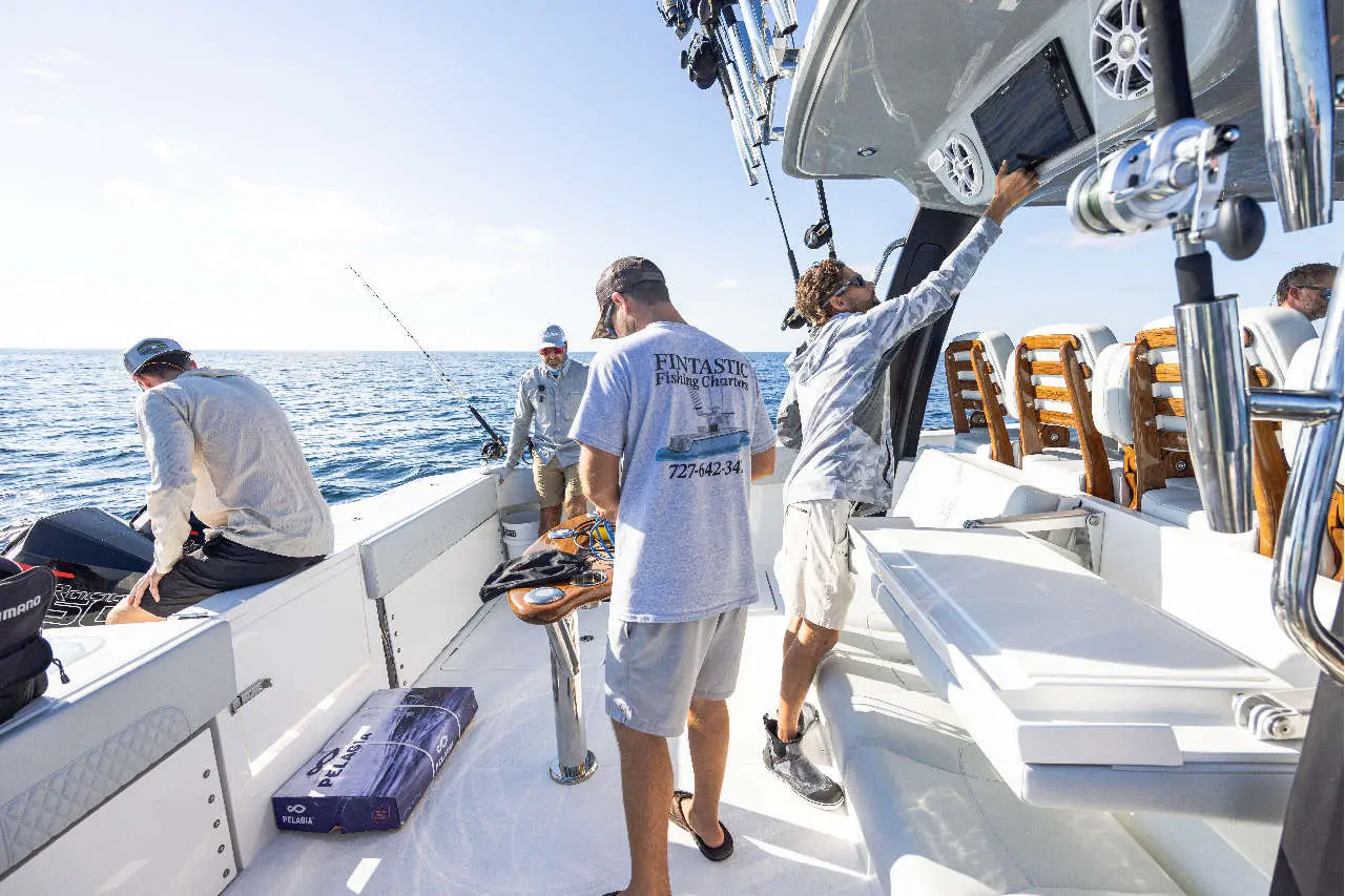Aquila 47 Molokai Lifestyle image 8