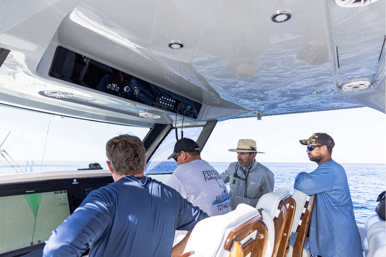 Aquila 47 Molokai Lifestyle image 11