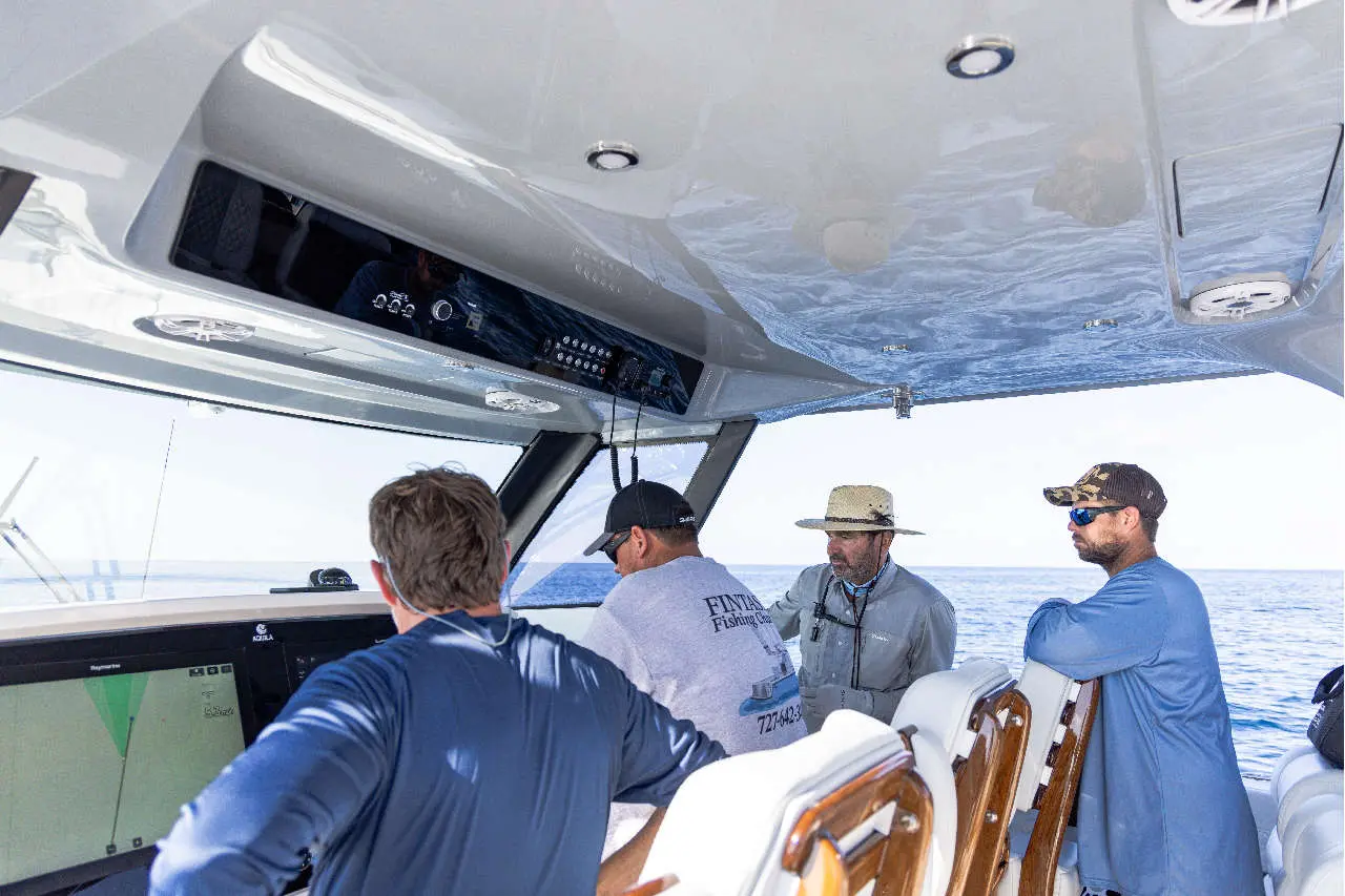 Aquila 47 Molokai Lifestyle image 11