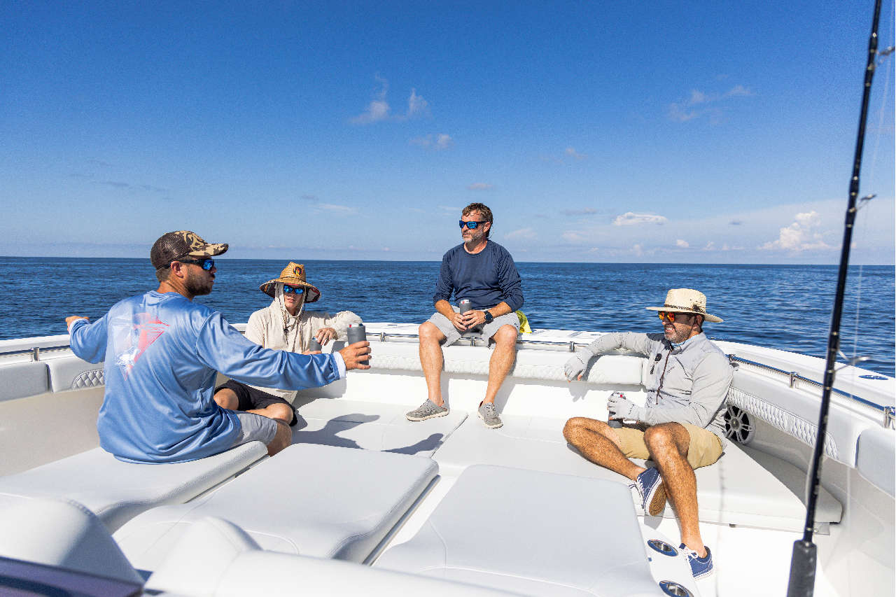 Aquila 47 Molokai Lifestyle image 15