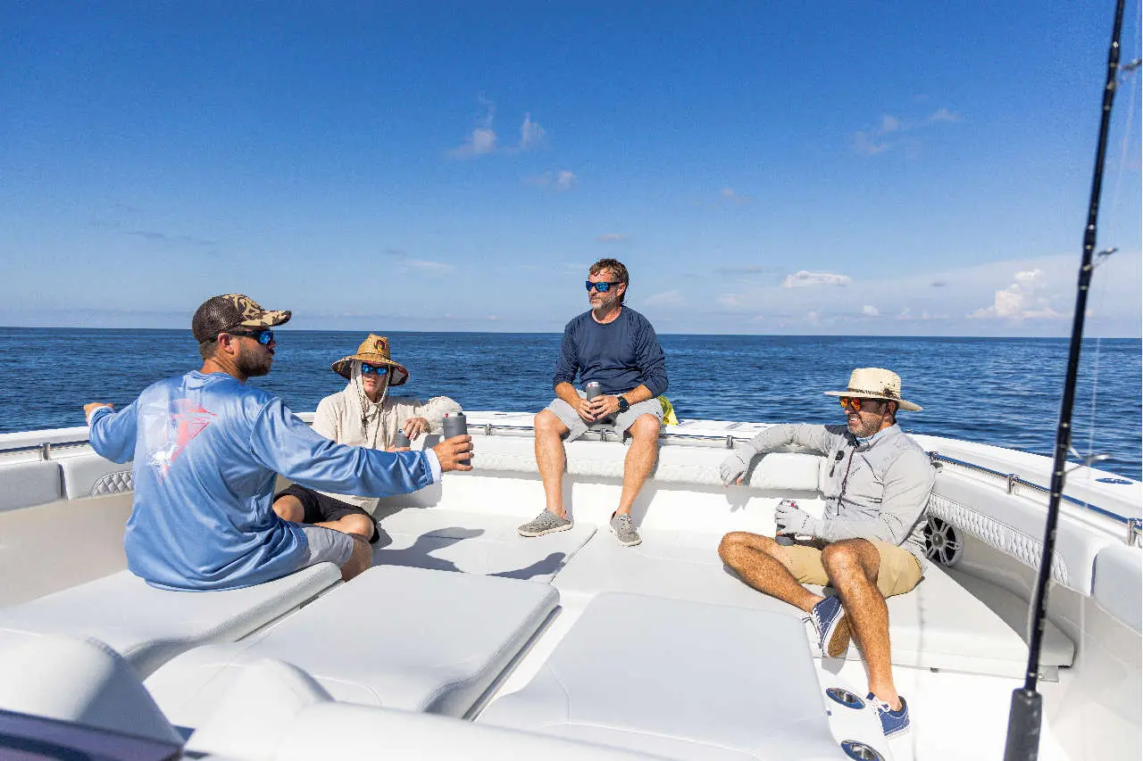 Aquila 47 Molokai Lifestyle image 15