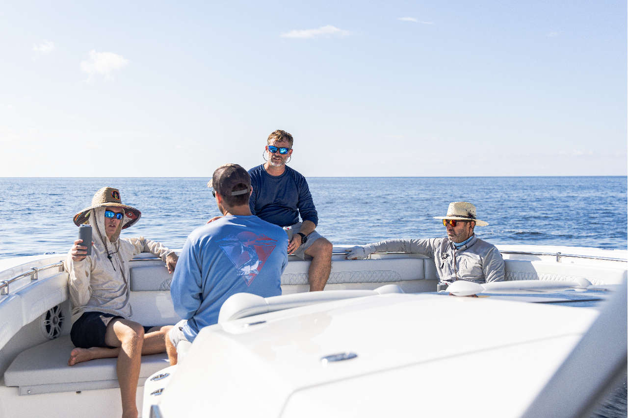 Aquila 47 Molokai Lifestyle image 17