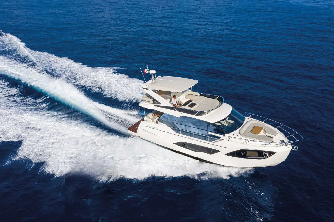 Absolute 47 Flybridge
