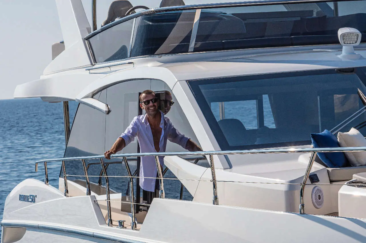 Absolute 50 FLY Lifestyle image 5