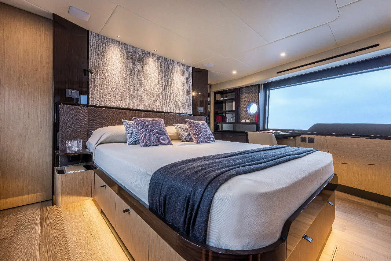 Absolute 56 FLY Interior image 1