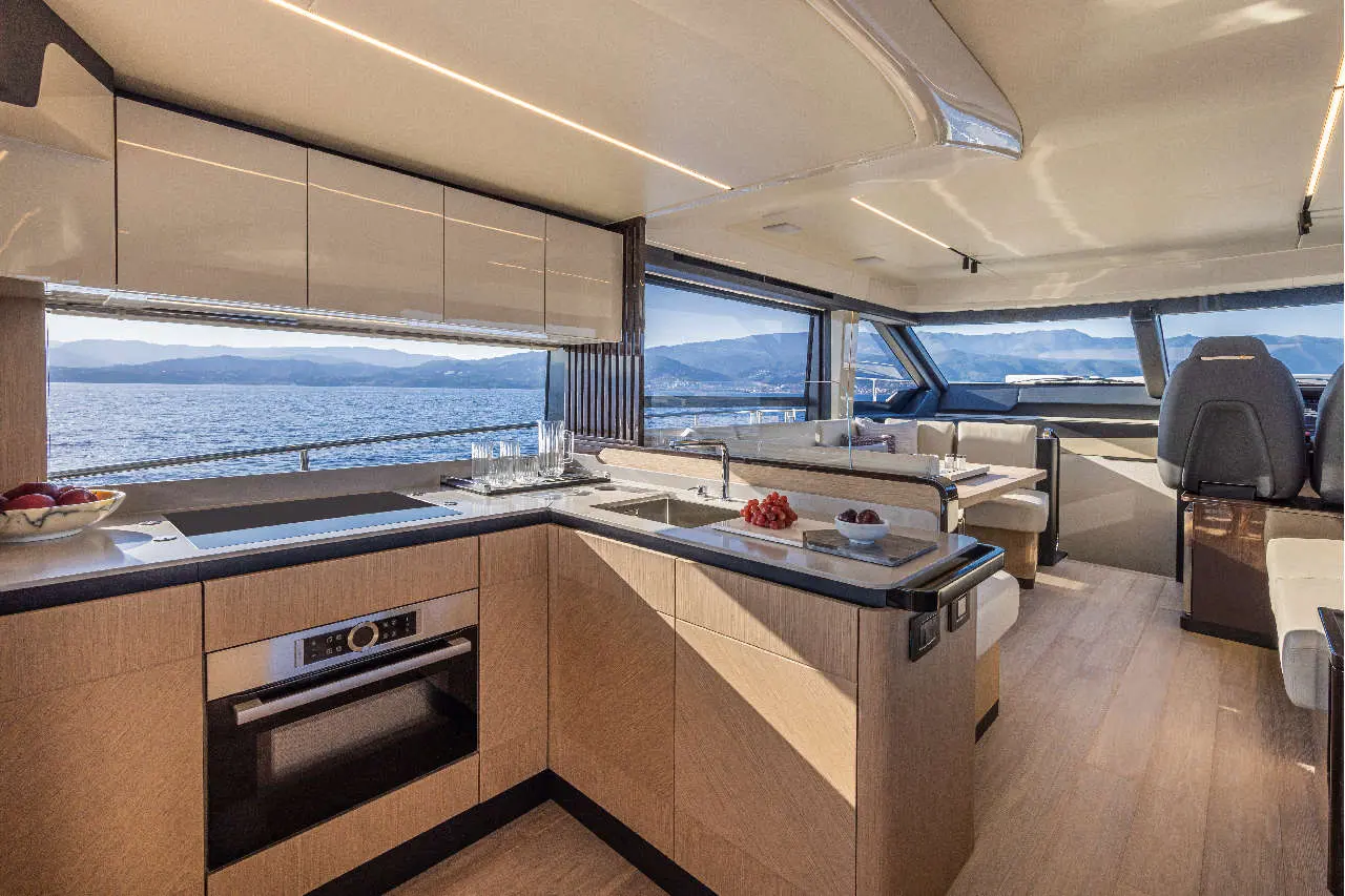 Absolute 56 FLY Interior image 18