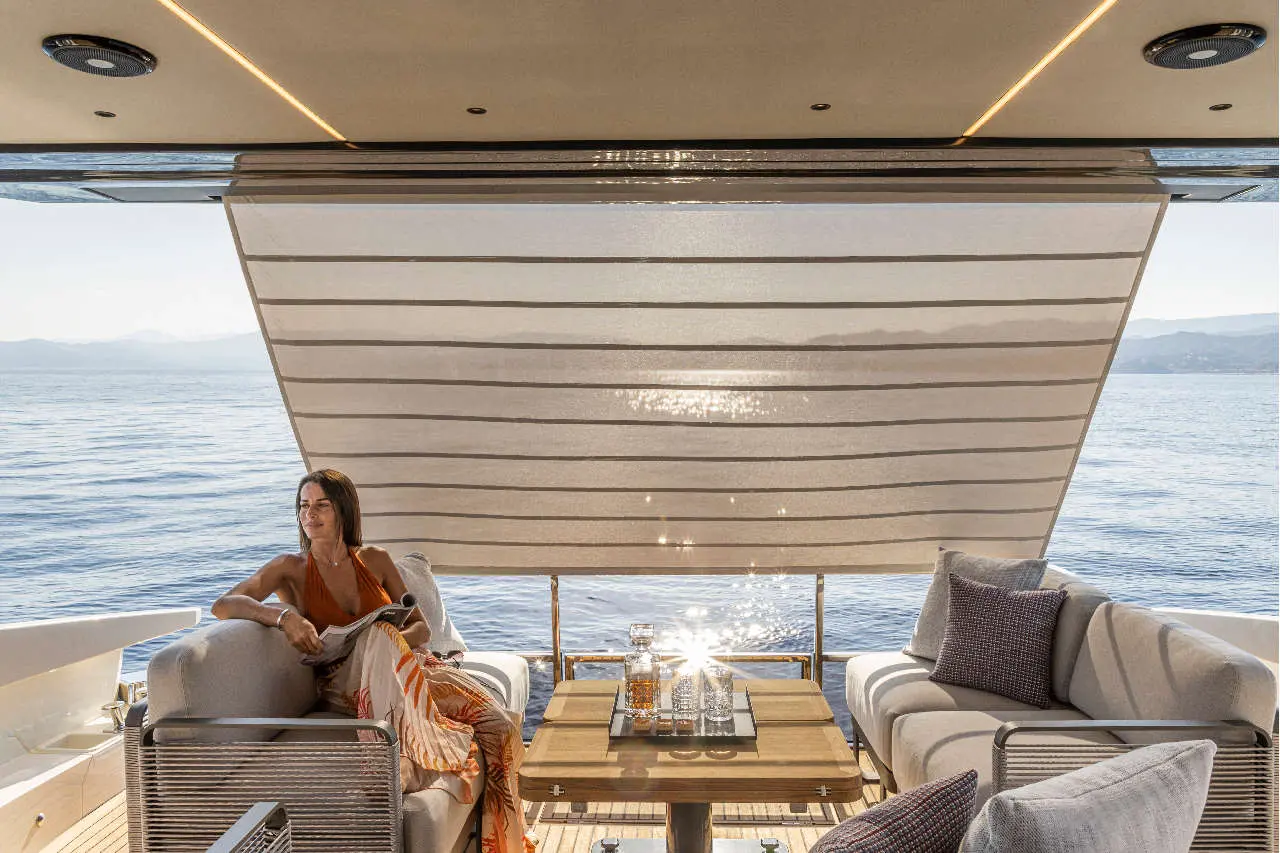 Absolute 56 FLY Lifestyle image 9