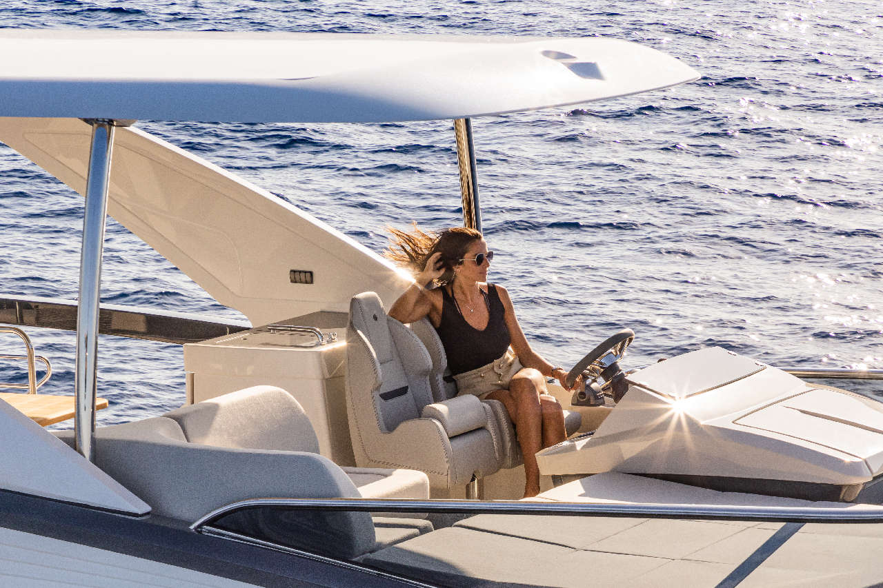 Absolute 56 FLY Lifestyle image 11