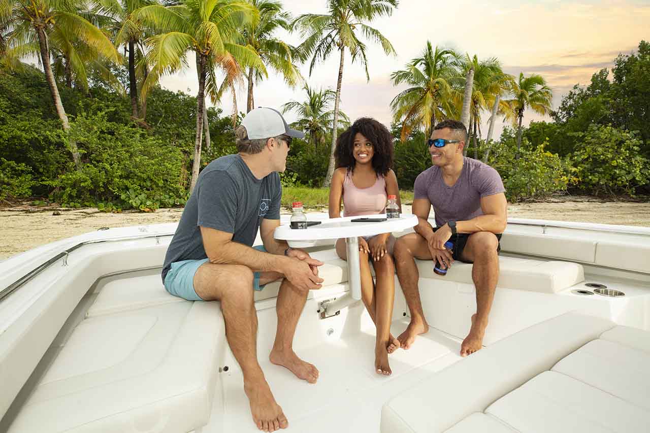 Aquila 28 Molokai Lifestyle image 1