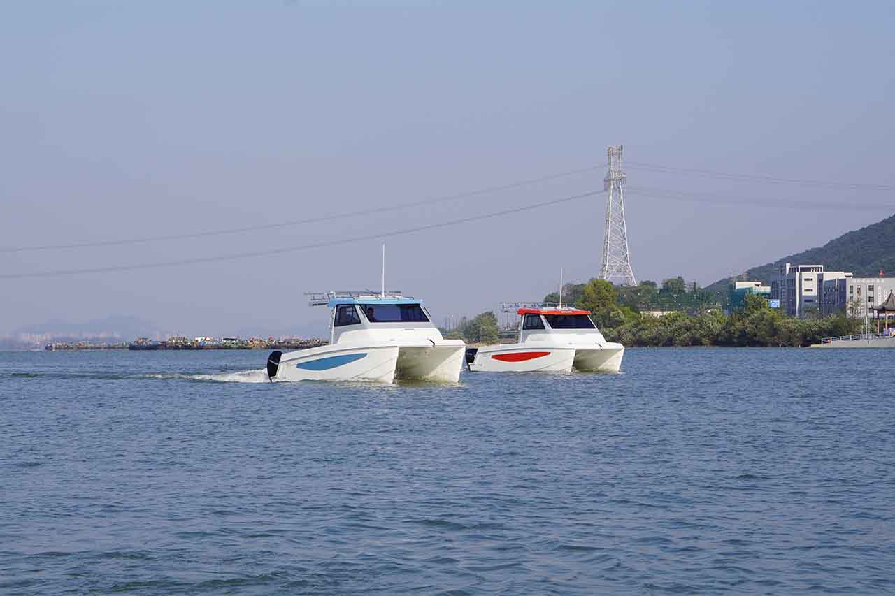 Aquila 28 Molokai Cuddy External image 13