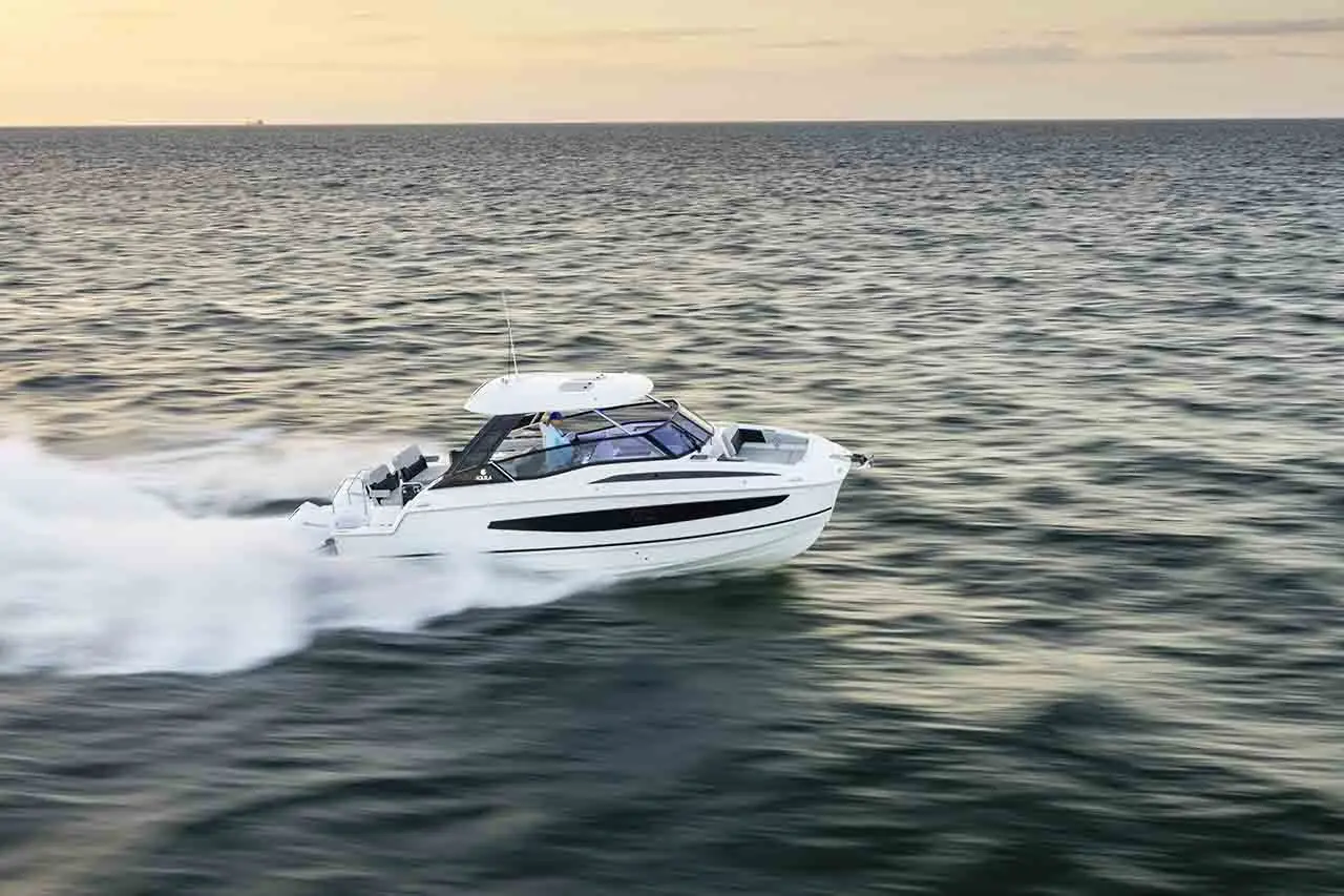 Aquila 32 External image 3