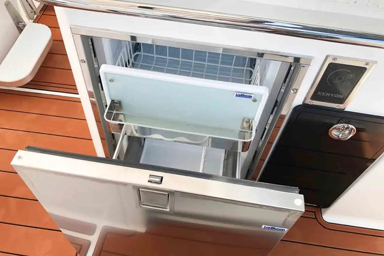 Aquila 32 Features image 21