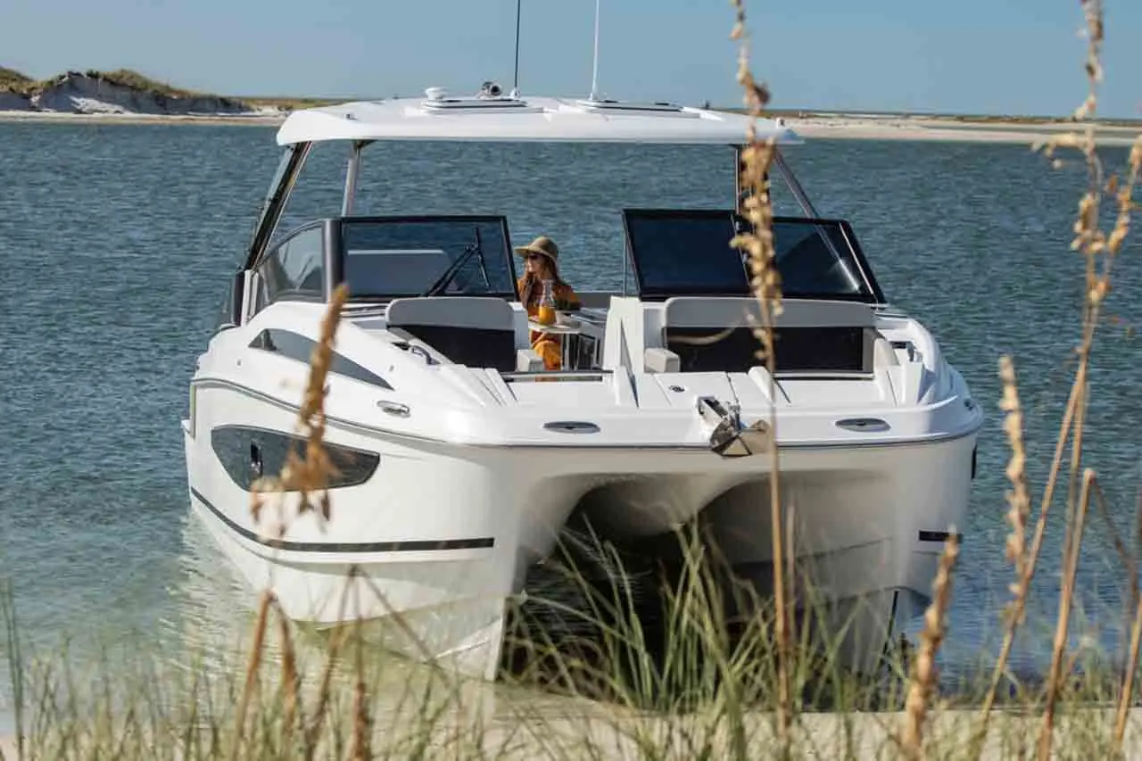 Aquila 32 Lifestyle image 8