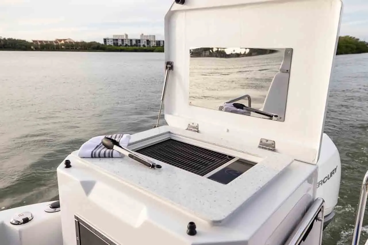 Aquila 32 Features image 11