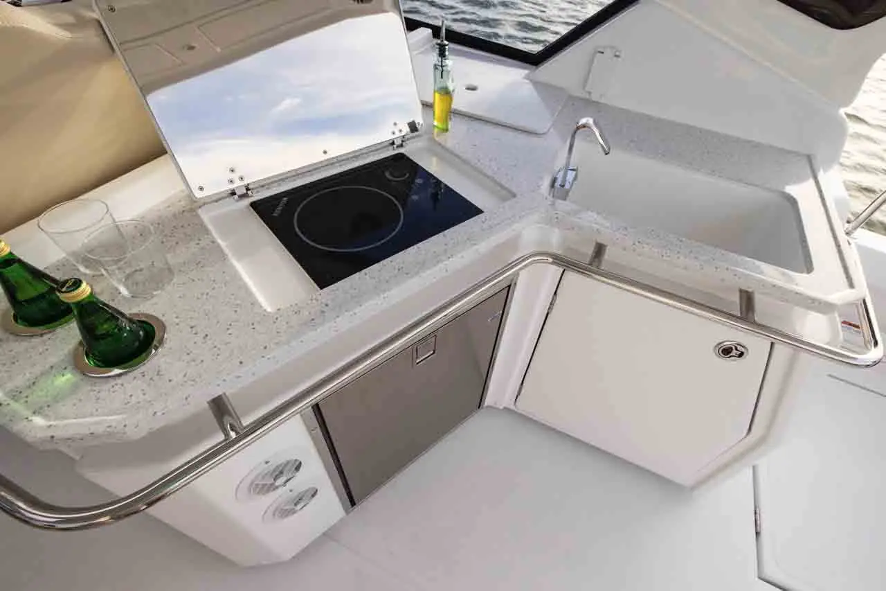 Aquila 32 Features image 13