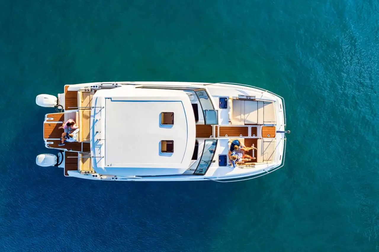 Aquila 36 Lifestyle image 4
