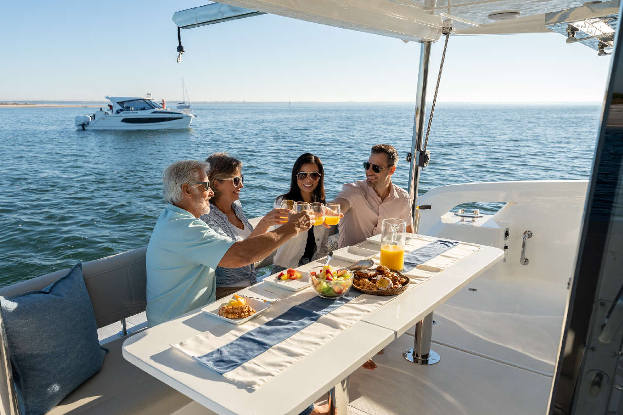 Aquila 42 Lifestyle image 11