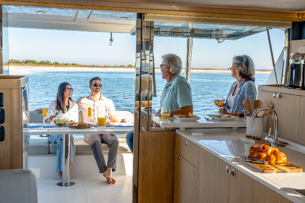 Aquila 42 Lifestyle image 12
