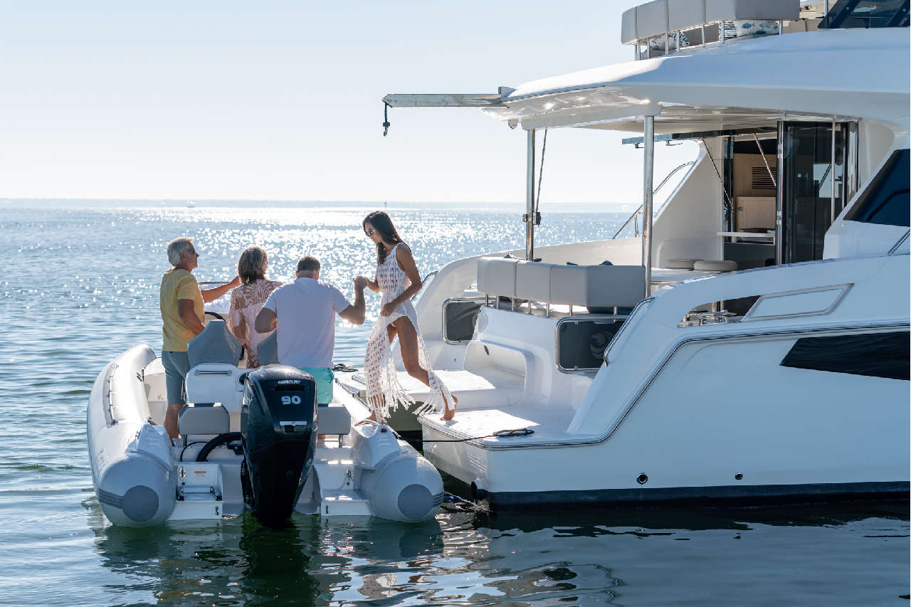 Aquila 42 Lifestyle image 24