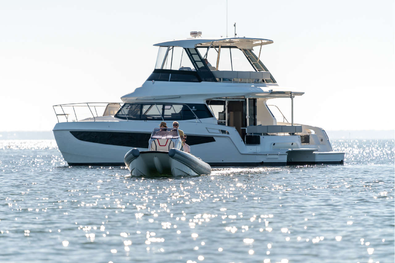 Aquila 42 Lifestyle image 25