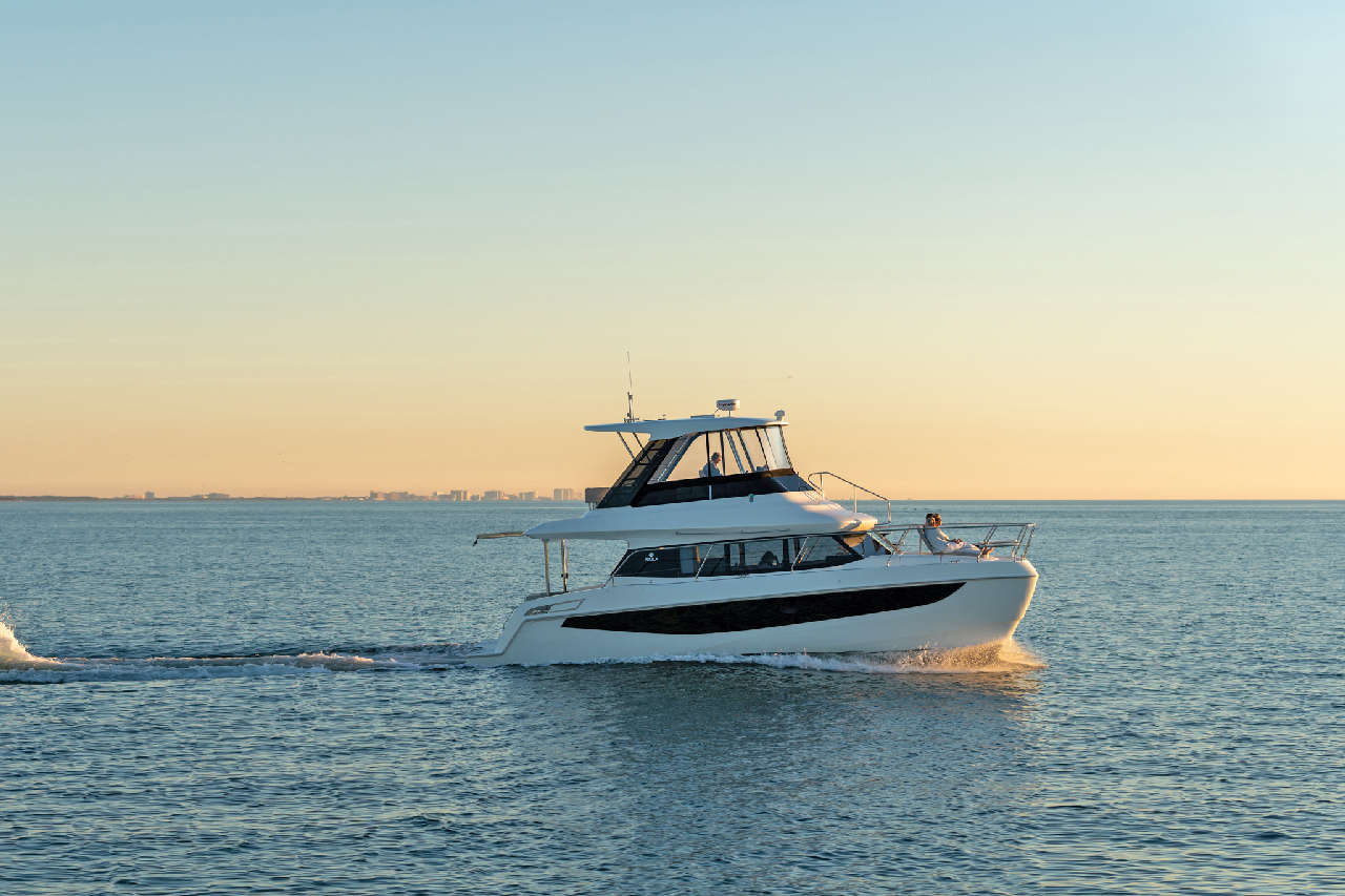 Aquila 42 Lifestyle image 27