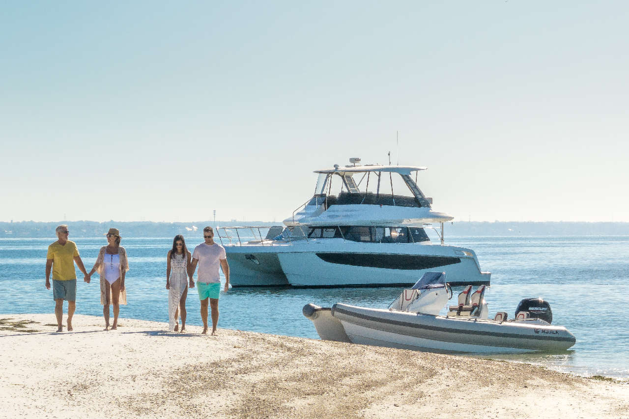 Aquila 42 Lifestyle image 3