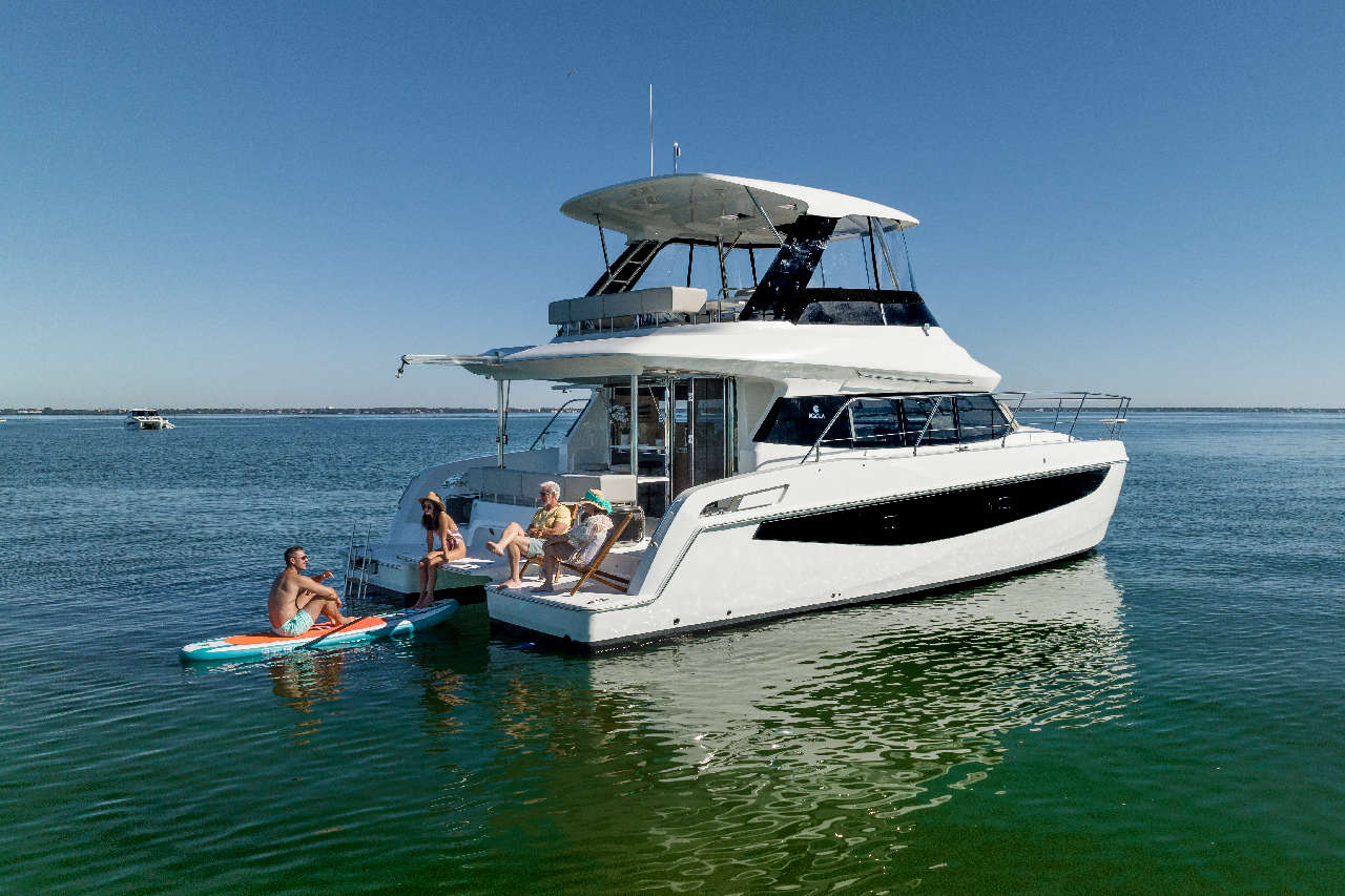 Aquila 42 Lifestyle image 5