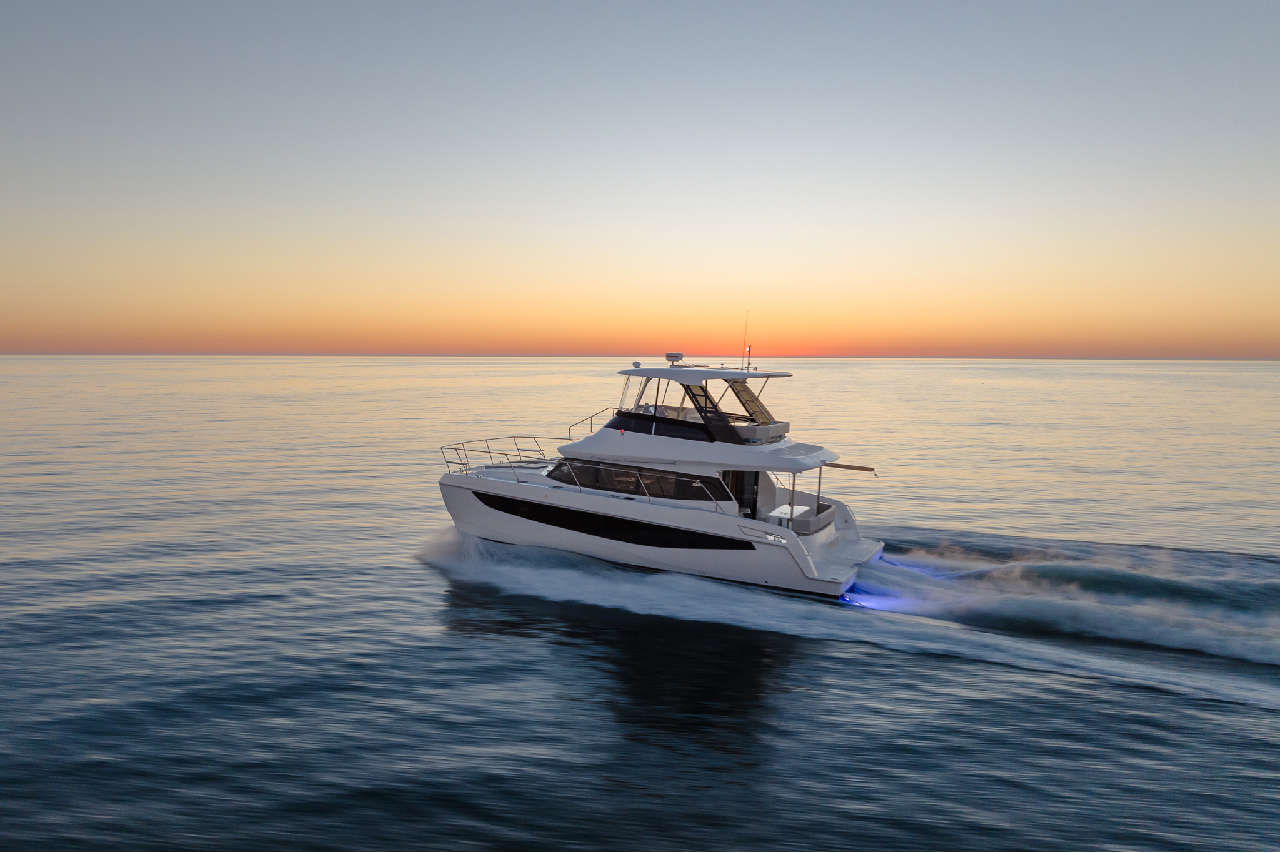 Aquila 42 Running image 16