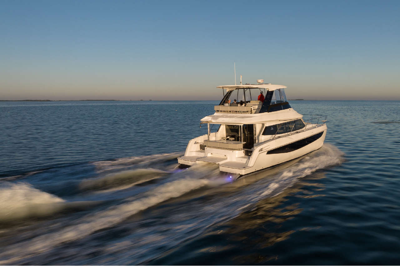 Aquila 42 Running image 20