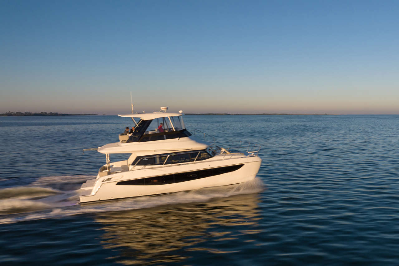 Aquila 42 Running image 22